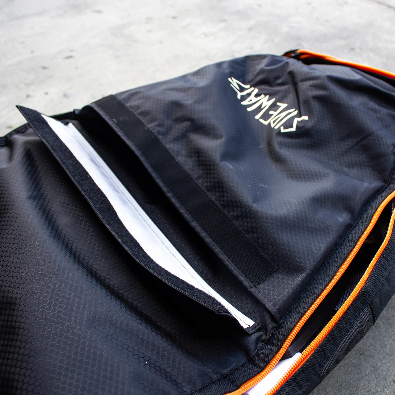 SIDEWAYS TRAVELLER WHEELIE MULTI SURFBOARD BAG - Image 5